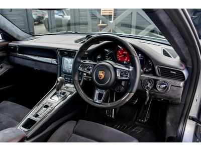 2017 Porsche 911