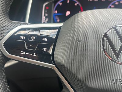 2023 Volkswagen T-Roc