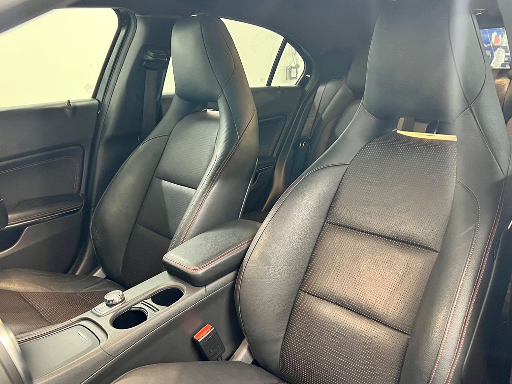 2014 Mercedes-Benz A 180