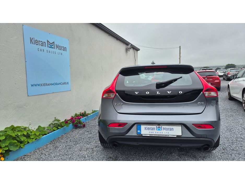 2016 Volvo V40