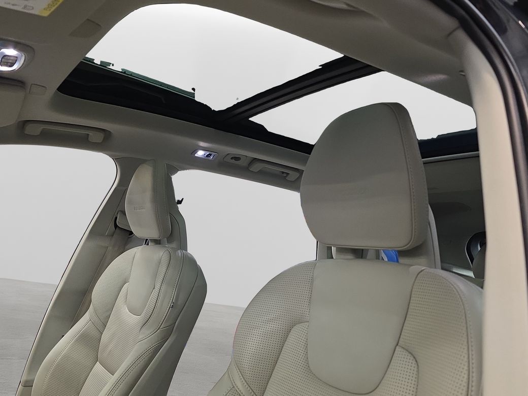 2020 Volvo XC90