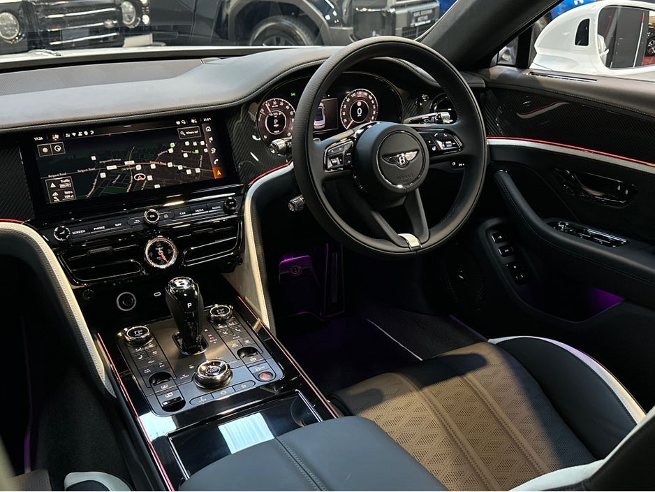 2025 Bentley Flying Spur