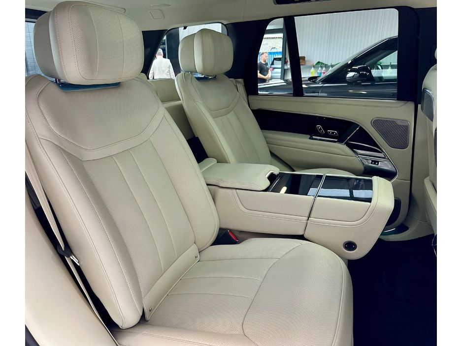2025 Land Rover Range Rover