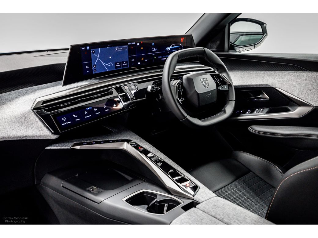 2025 Peugeot 5008