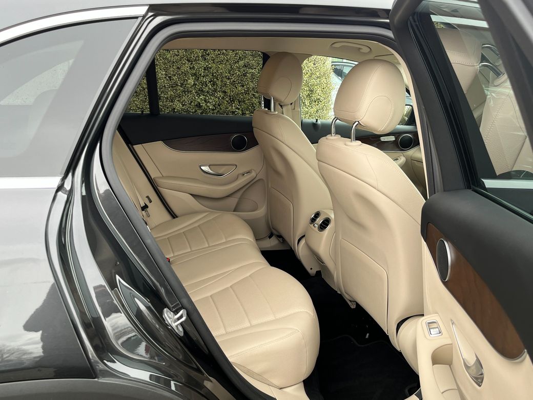 2021 Mercedes-Benz GLC Class