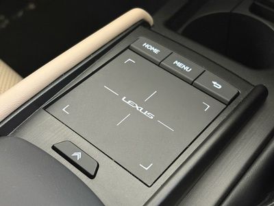 2020 Lexus ES 300h