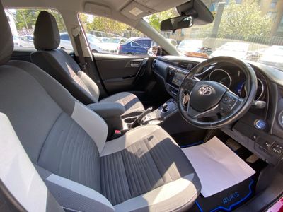 2017 Toyota Auris