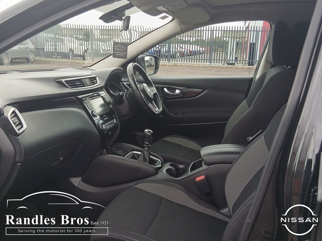 2020 Nissan Qashqai