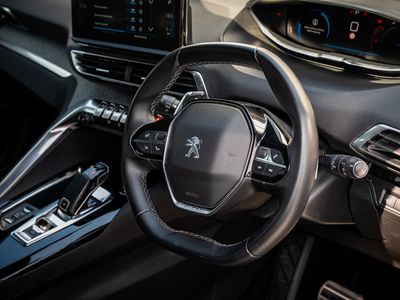 2023 Peugeot 5008