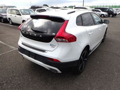 2016 Volvo V40