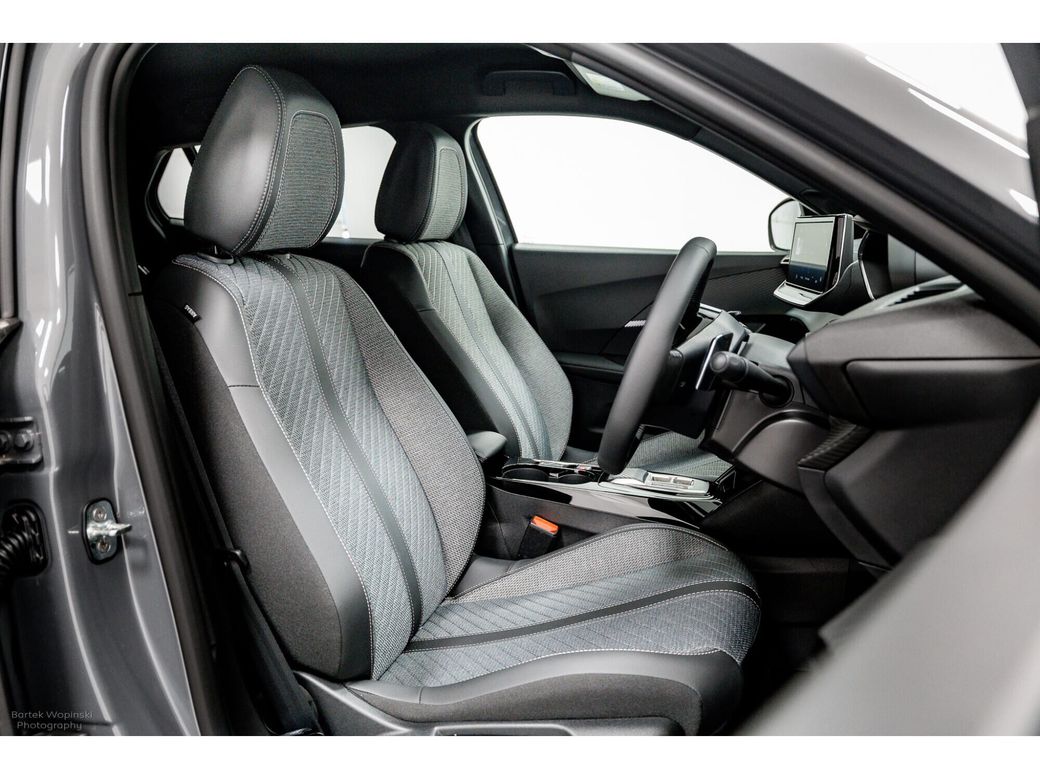 2025 Peugeot 2008