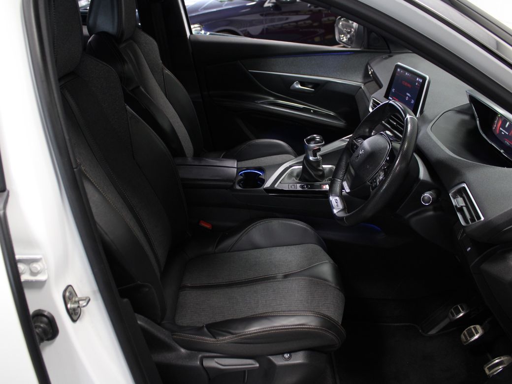 2018 Peugeot 3008