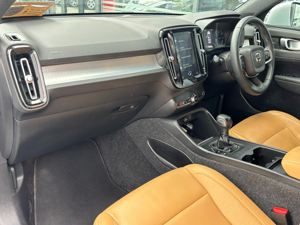2020 Volvo XC40