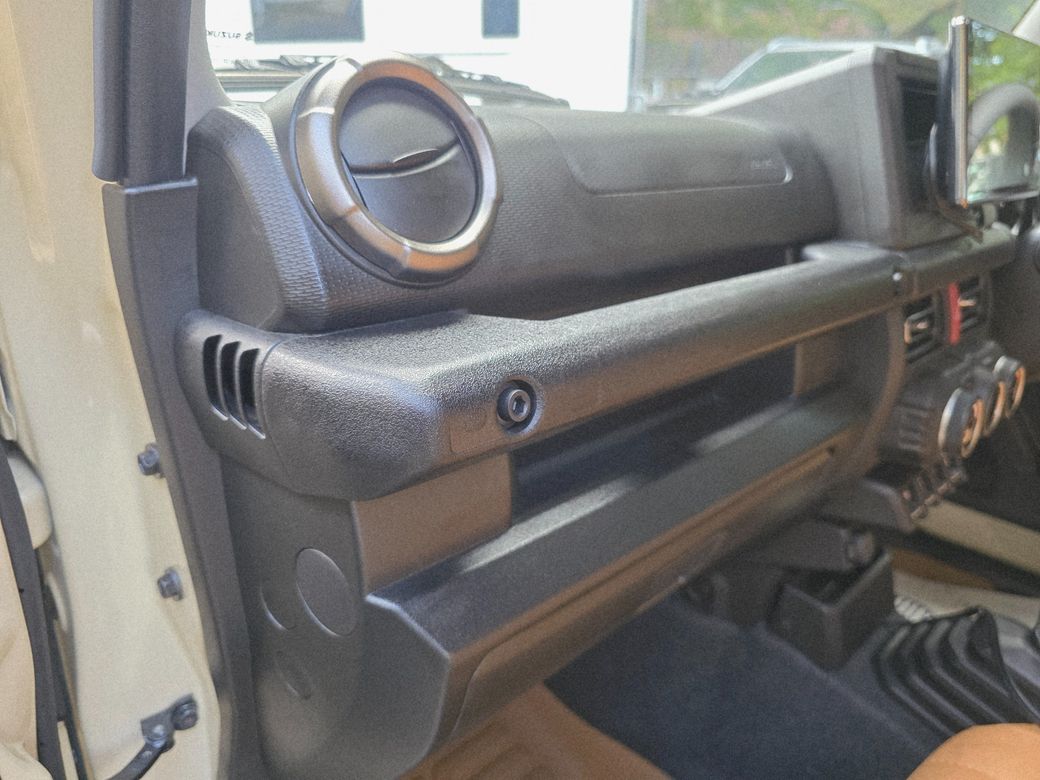 2023 Suzuki Jimny