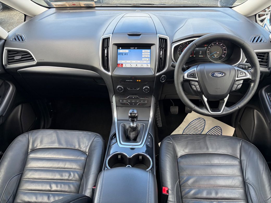 2017 Ford Galaxy