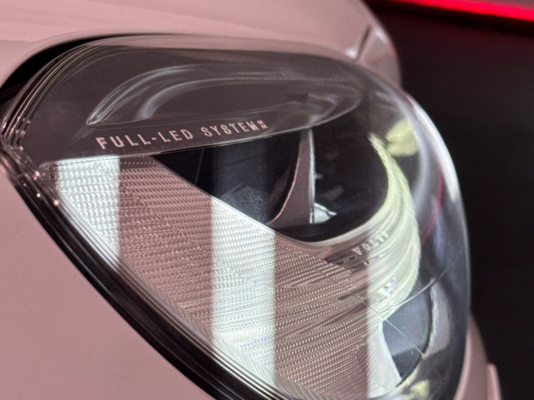 2019 Volvo V40