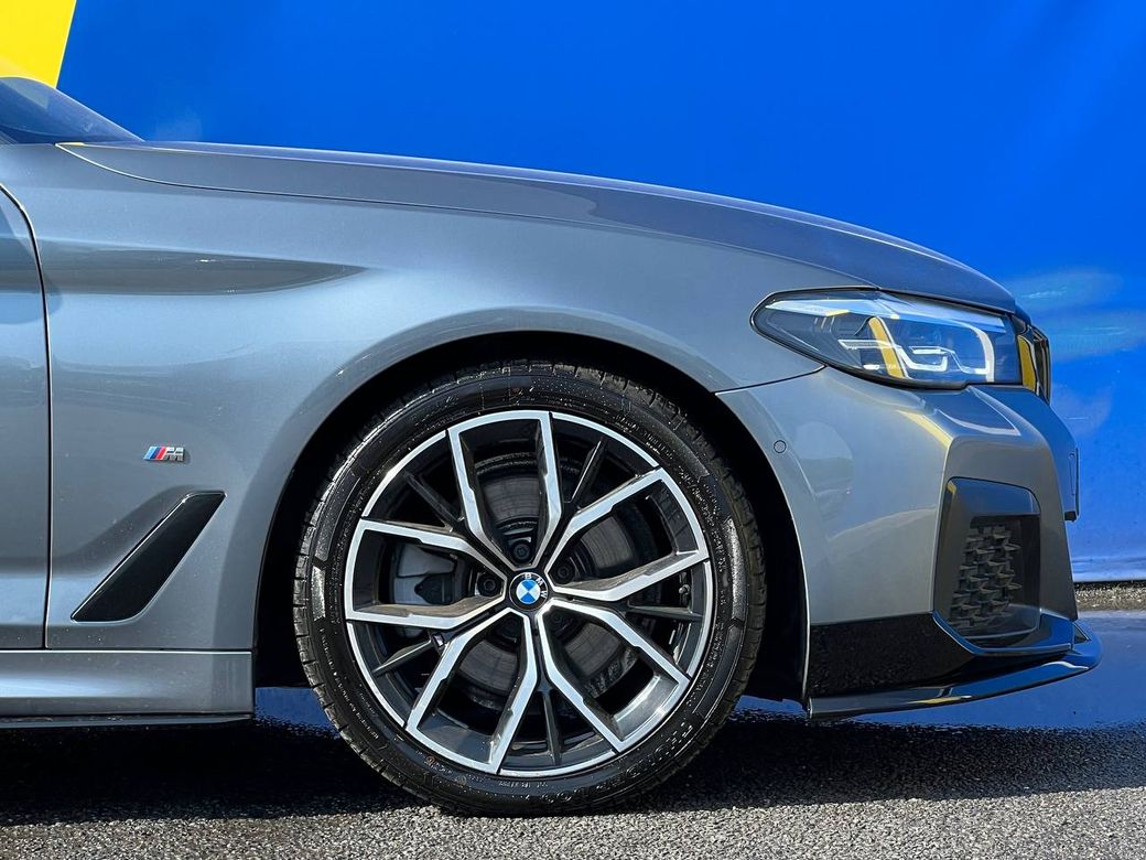 2022 BMW 5 Series