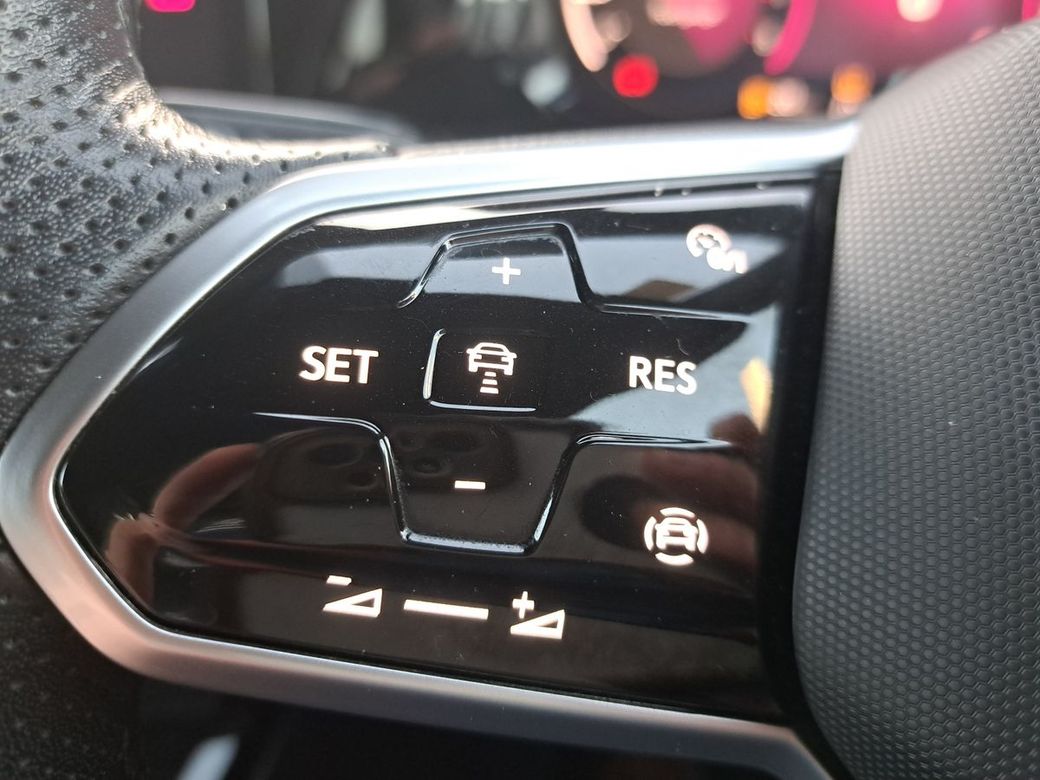 2023 Volkswagen Golf