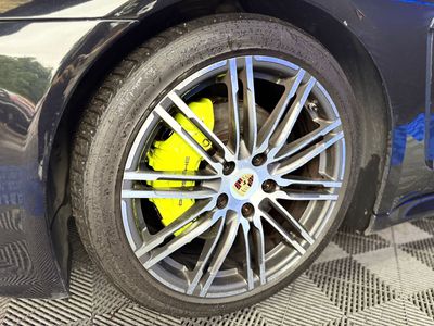2016 Porsche Panamera