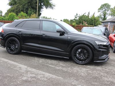 2023 Audi Q8
