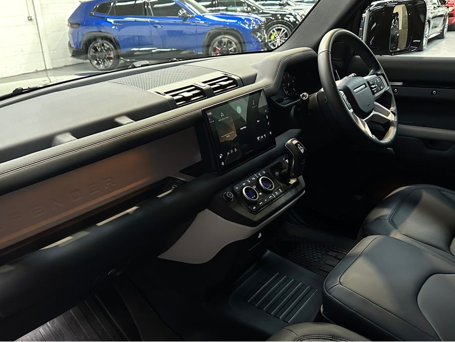 2025 Land Rover Defender