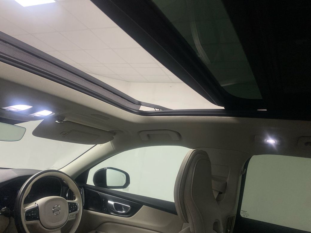 2023 Volvo V60