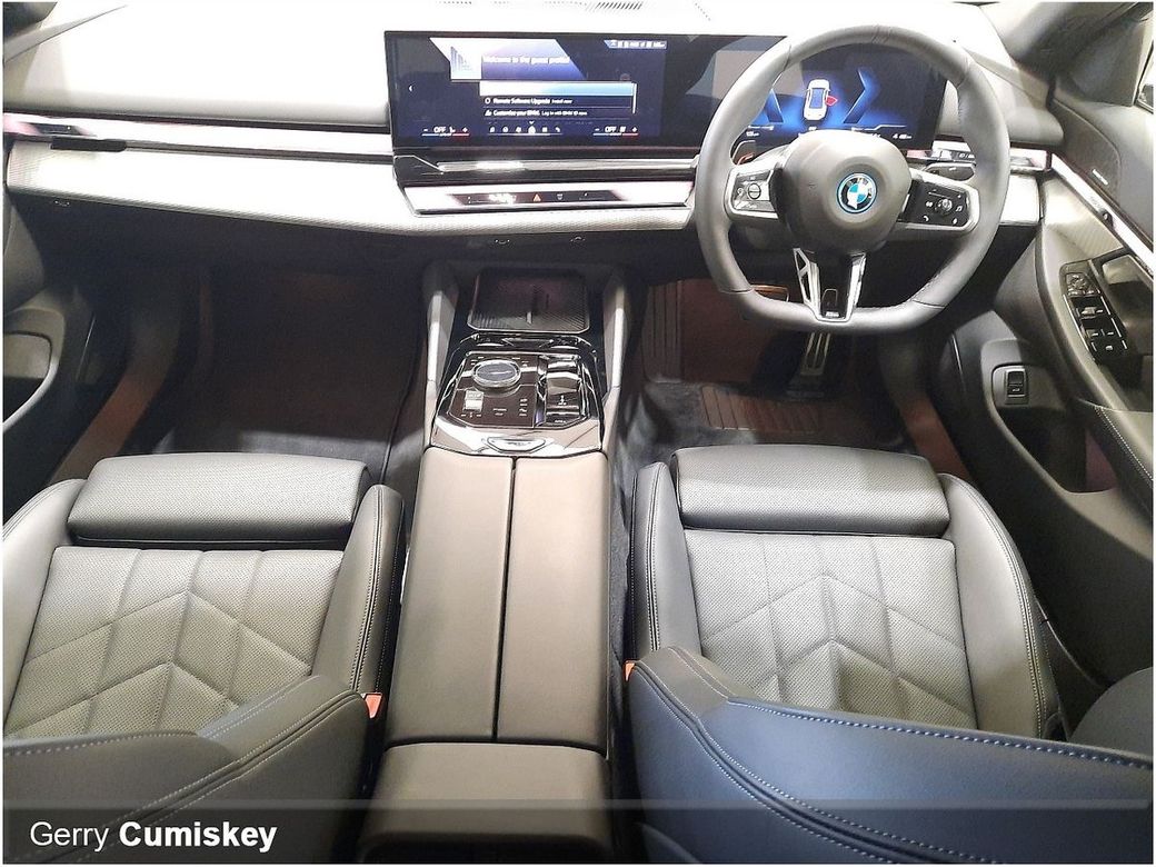 2025 BMW i5