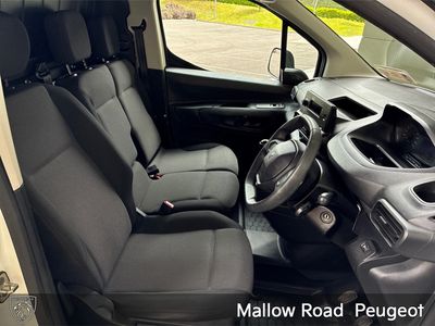 2021 Peugeot Partner