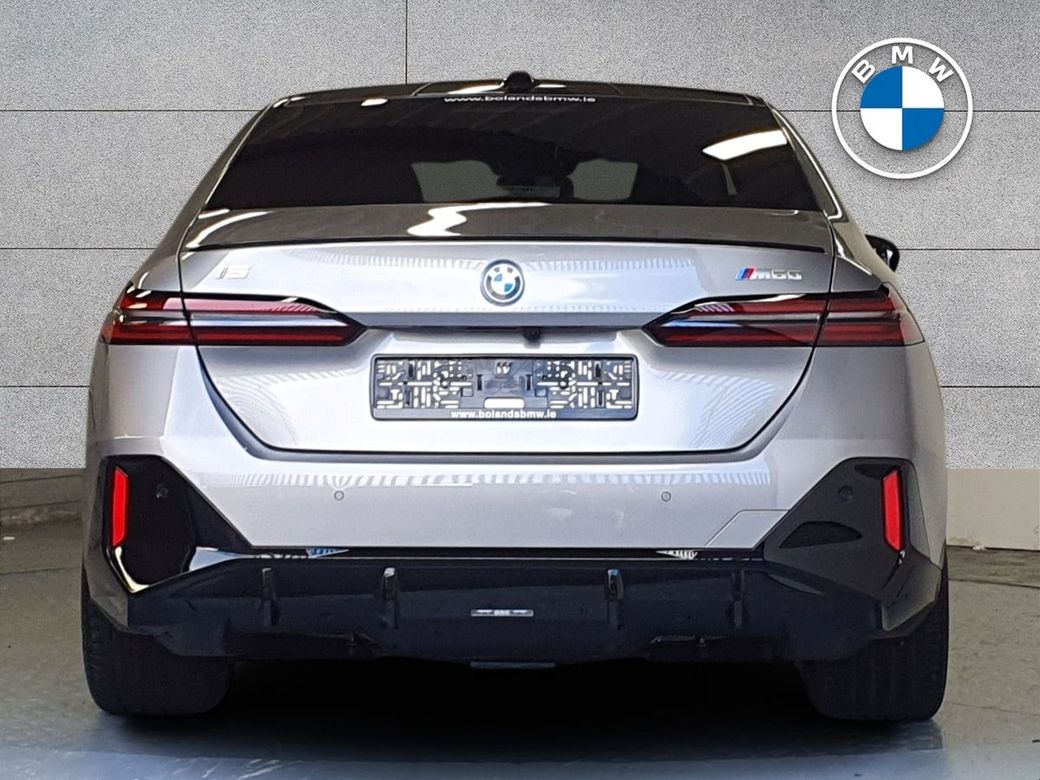 2025 BMW i5
