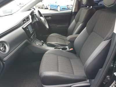 2017 Toyota Auris