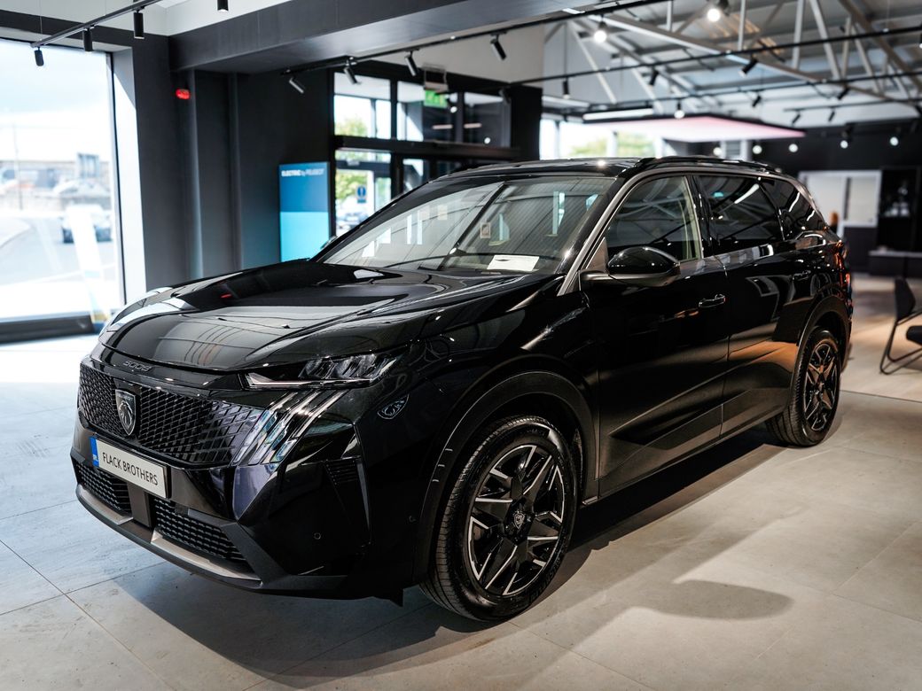 2025 Peugeot 5008