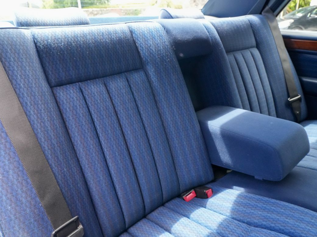 1991 Mercedes-Benz E 300