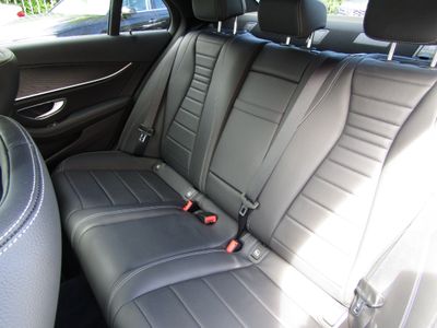 2022 Mercedes-Benz E 300