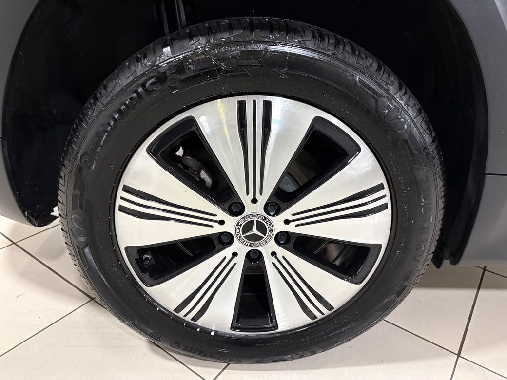 2022 Mercedes-Benz EQB