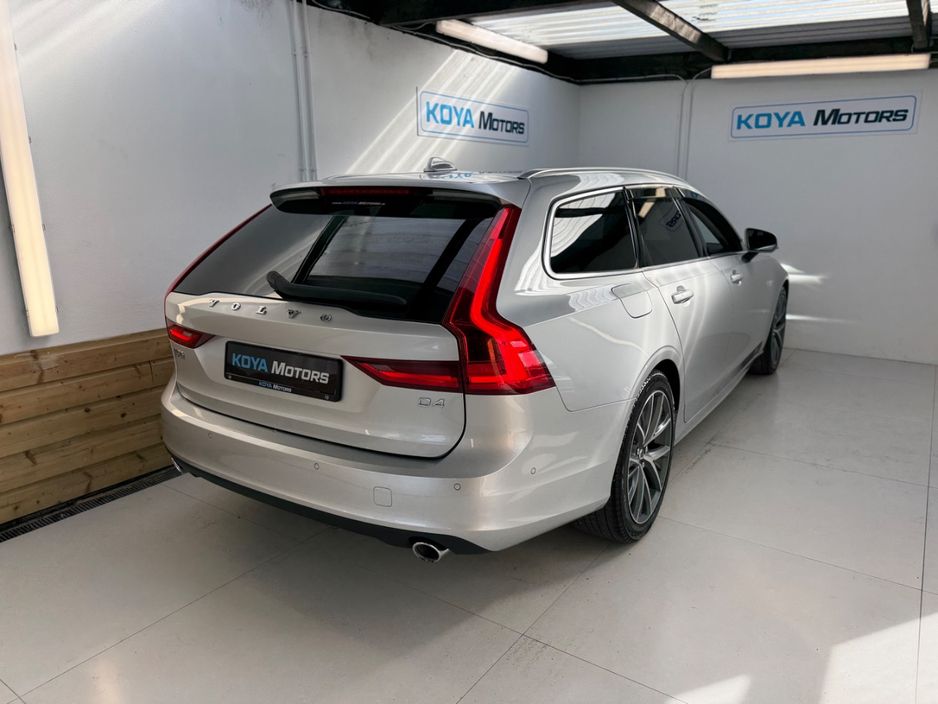 2019 Volvo V90