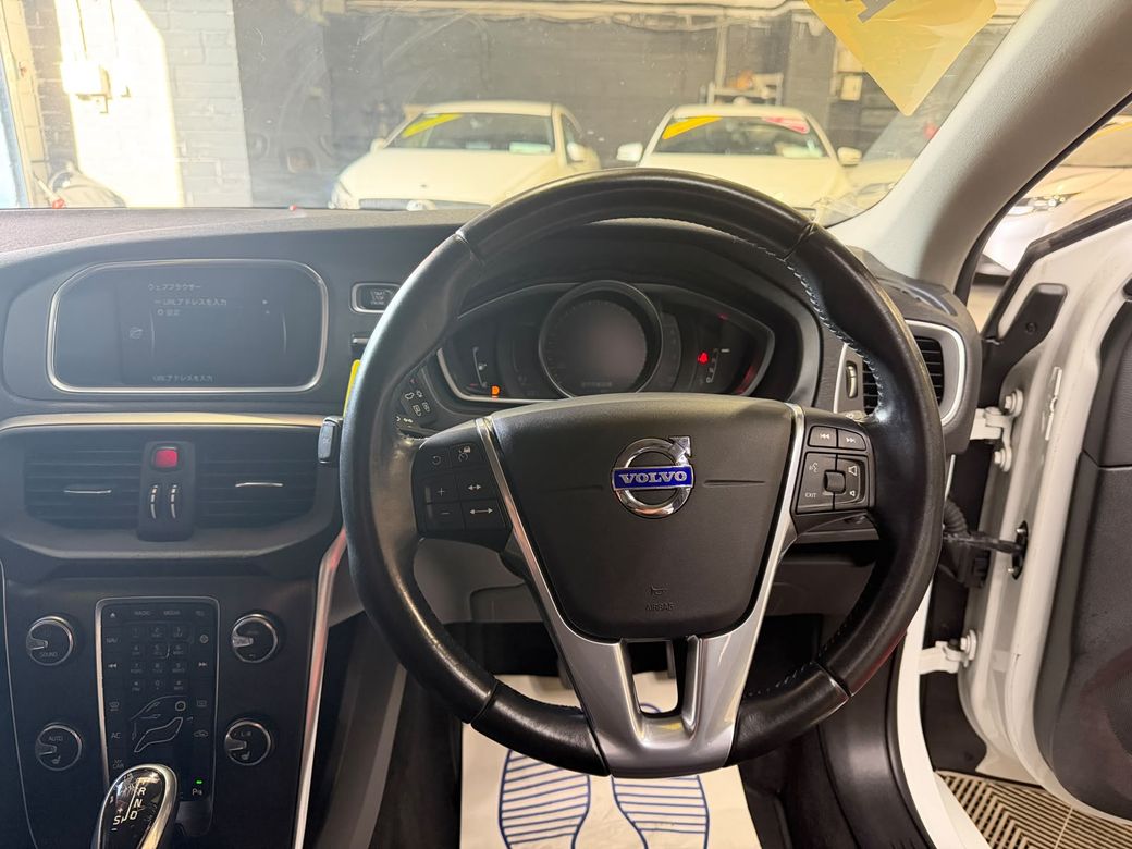 2015 Volvo V40