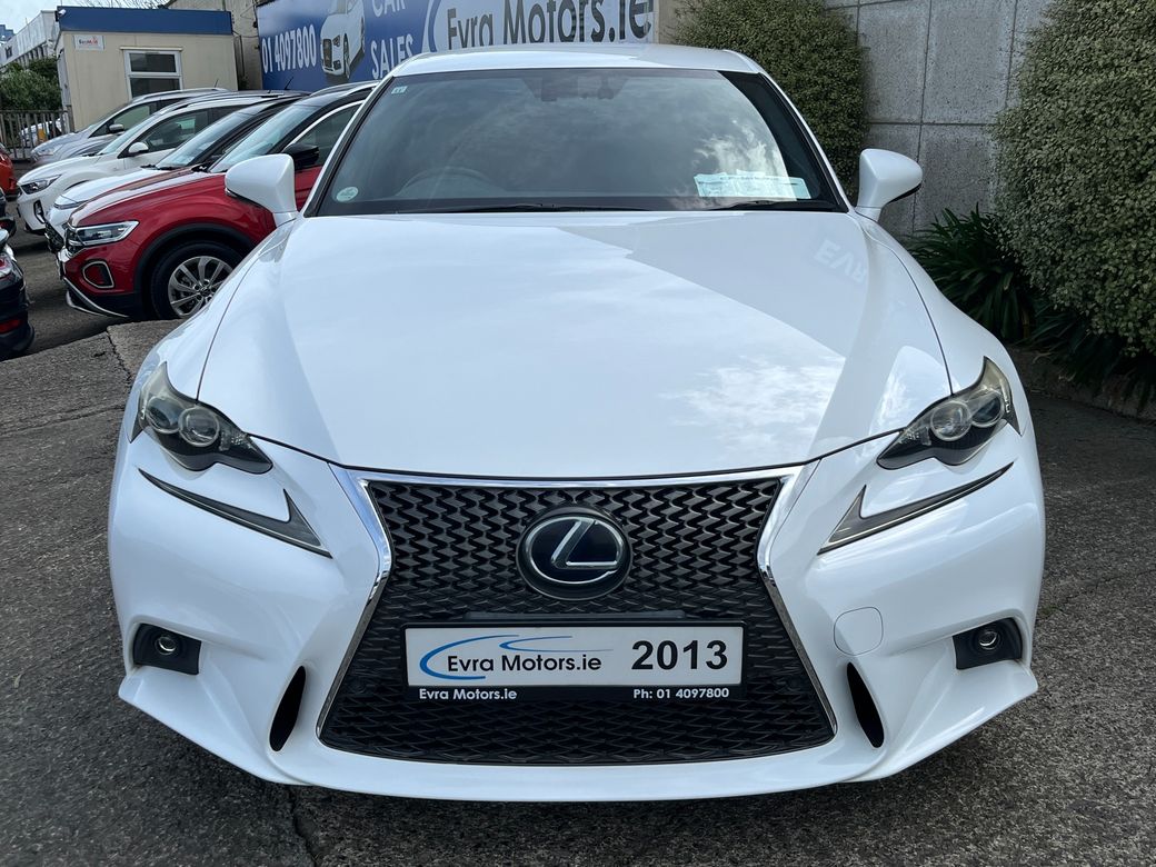 2013 Lexus IS 300h