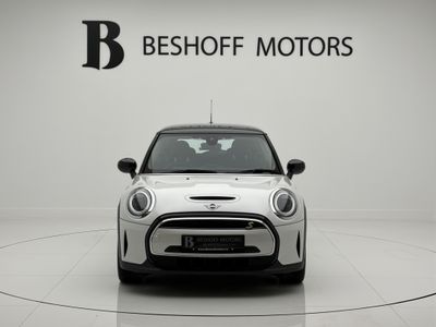 2023 Mini Hatch