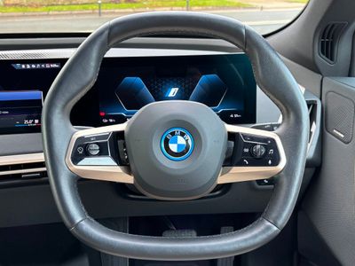2023 BMW iX