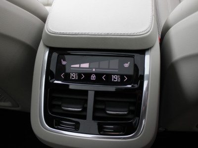 2023 Volvo XC90