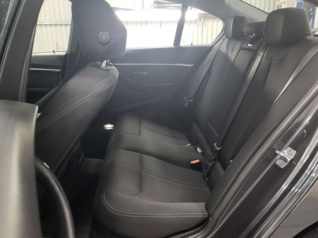 2018 BMW 3 Series