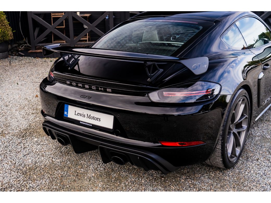2023 Porsche 718 Cayman