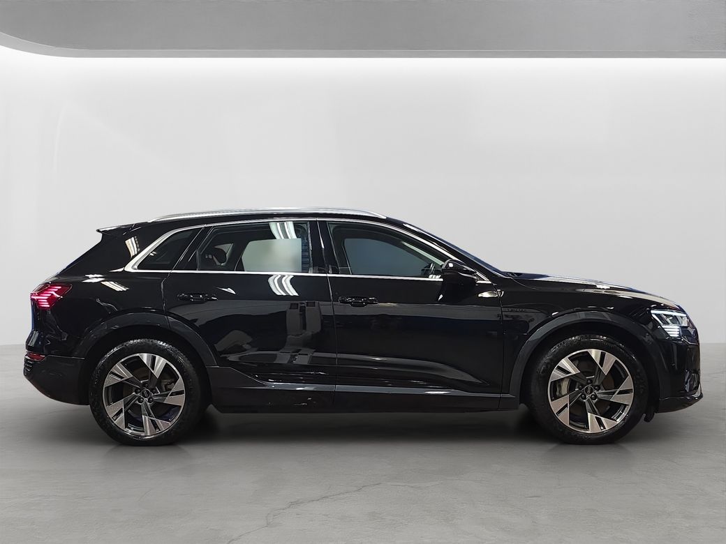 2023 Audi Q8 e-tron