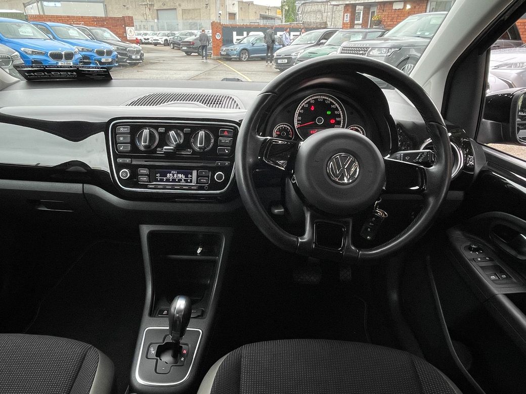 2016 Volkswagen up!