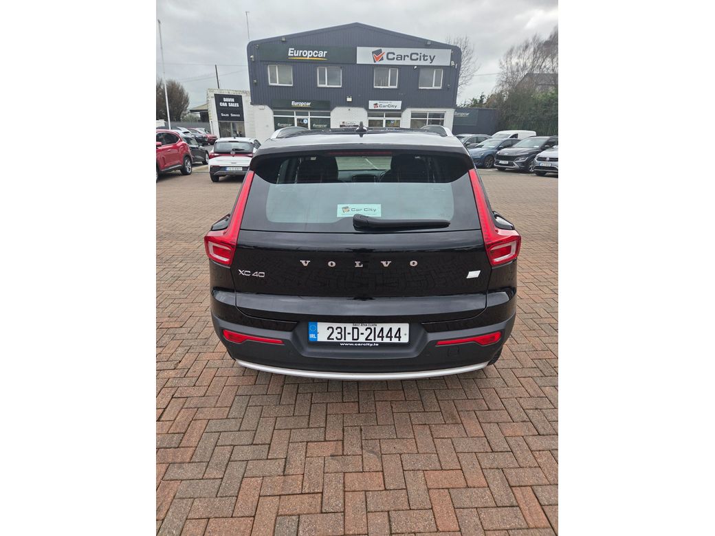 2023 Volvo XC40