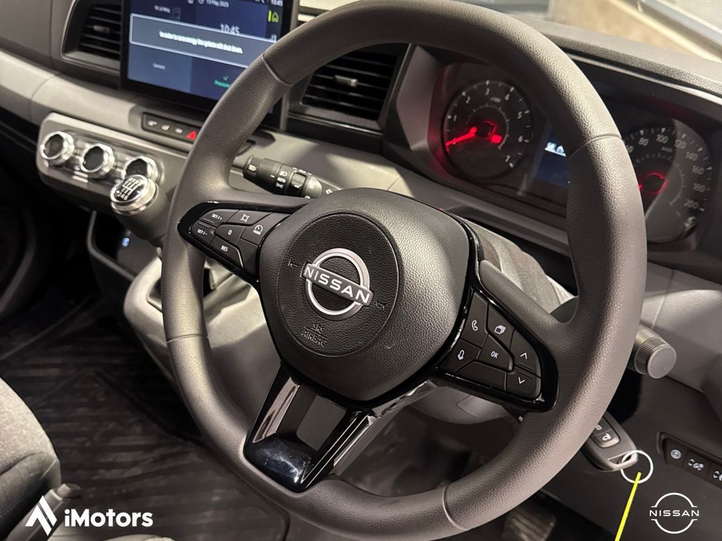 2025 Nissan Interstar