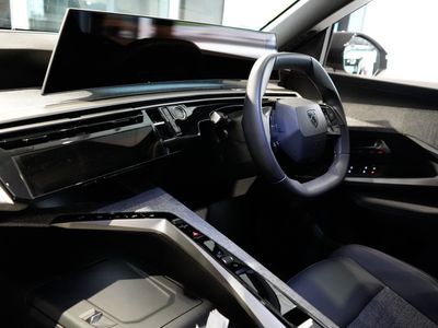 2025 Peugeot 5008
