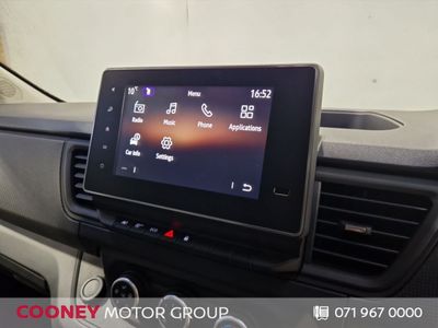 2025 Nissan Primastar