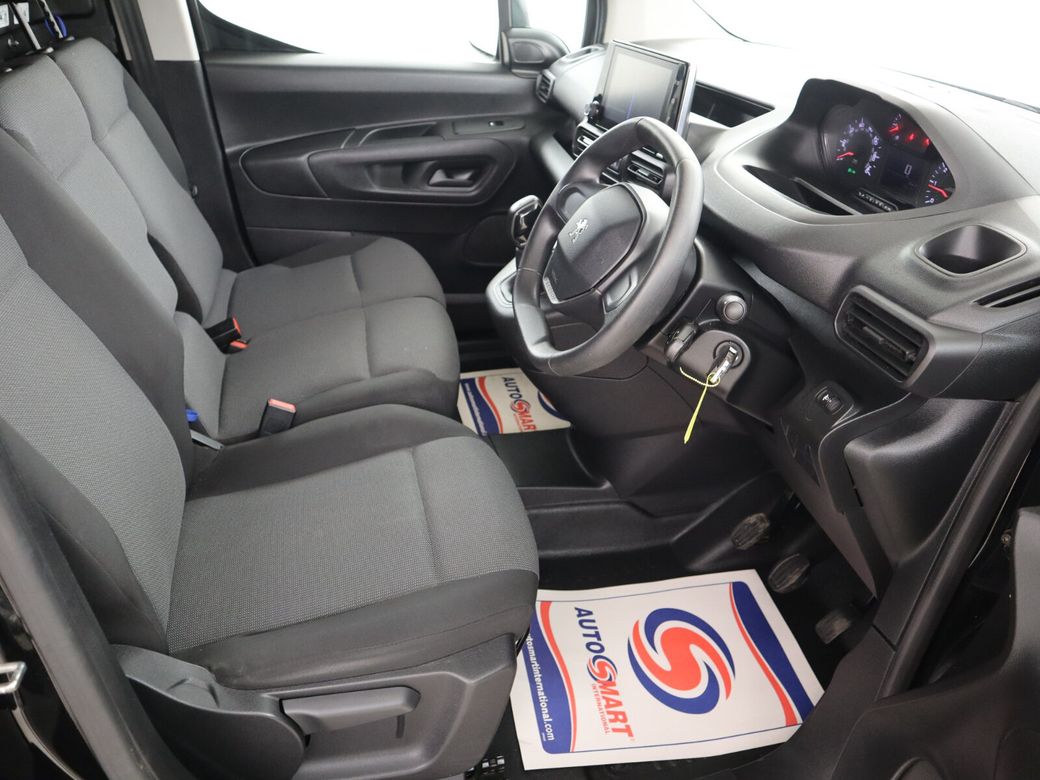 2021 Peugeot Partner