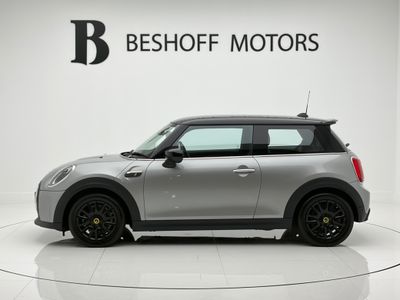 2023 Mini Hatch